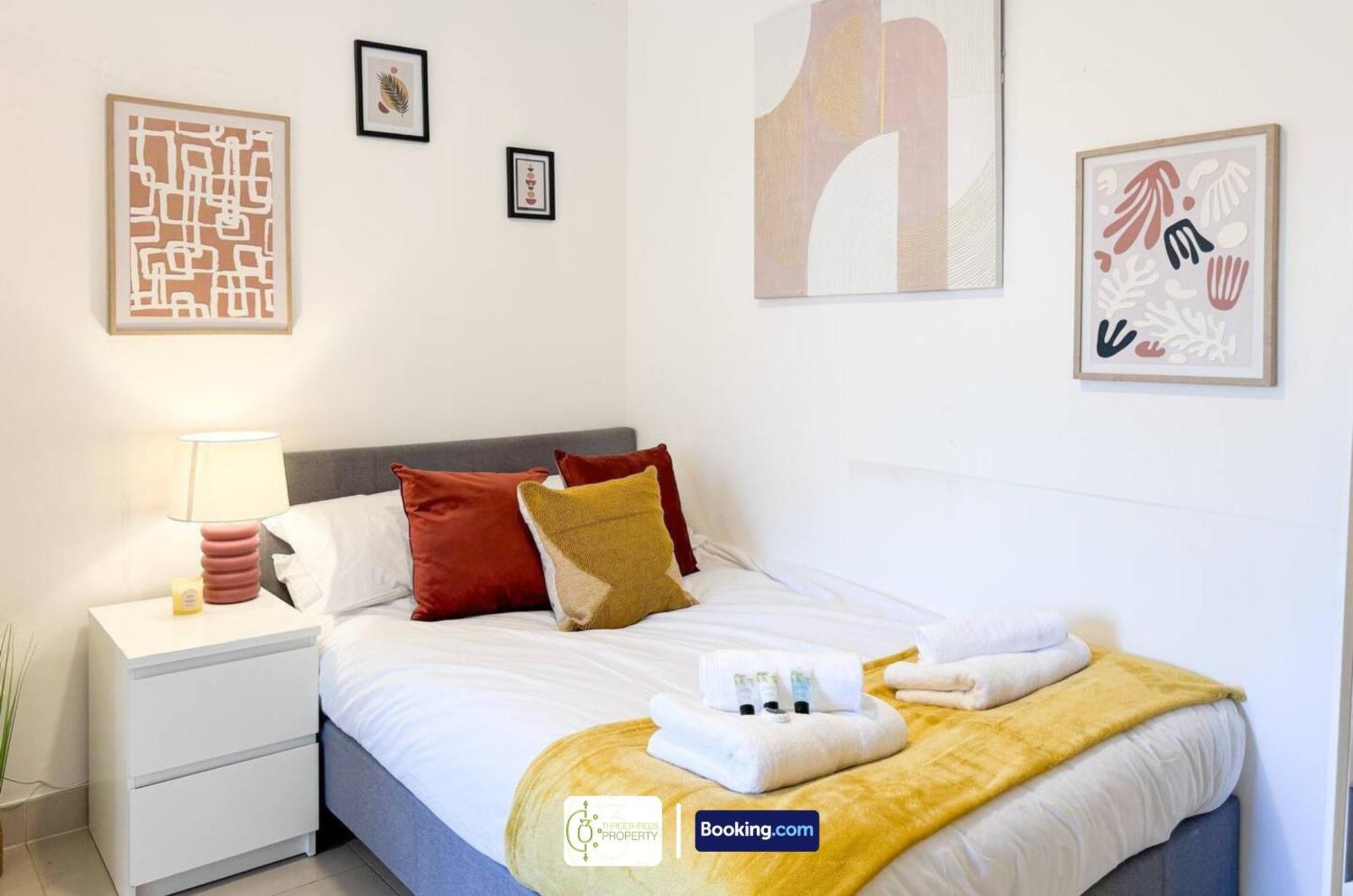 3 Bedroom Apt By Threethreethreesproperty Short Lets & Serviced Accommodation Leeds With Wi-Fi & Parking 外观 照片