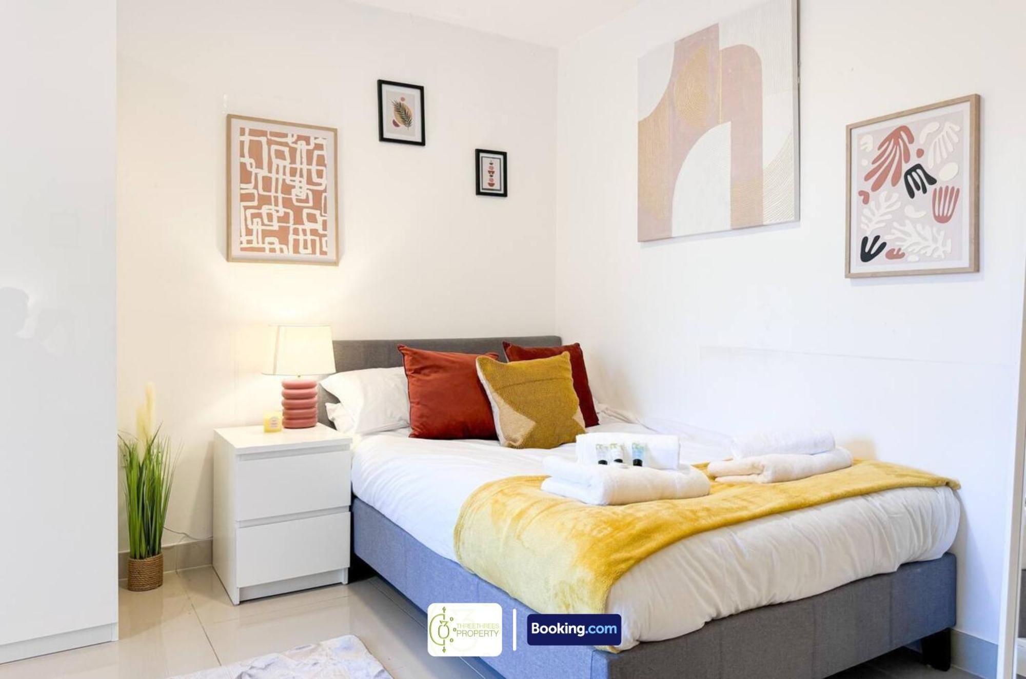 3 Bedroom Apt By Threethreethreesproperty Short Lets & Serviced Accommodation Leeds With Wi-Fi & Parking 外观 照片
