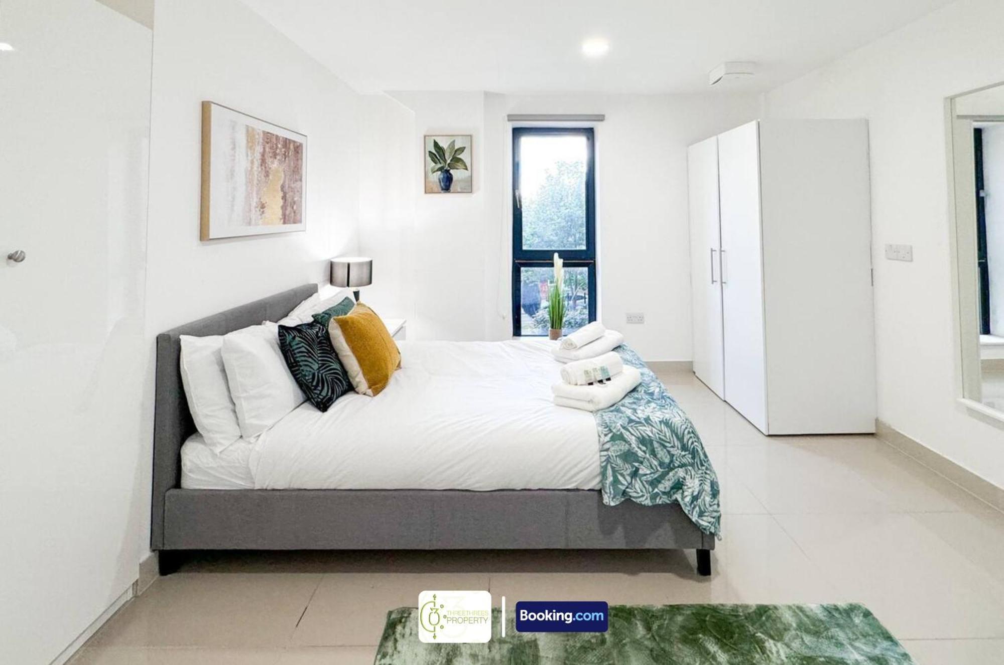 3 Bedroom Apt By Threethreethreesproperty Short Lets & Serviced Accommodation Leeds With Wi-Fi & Parking 外观 照片