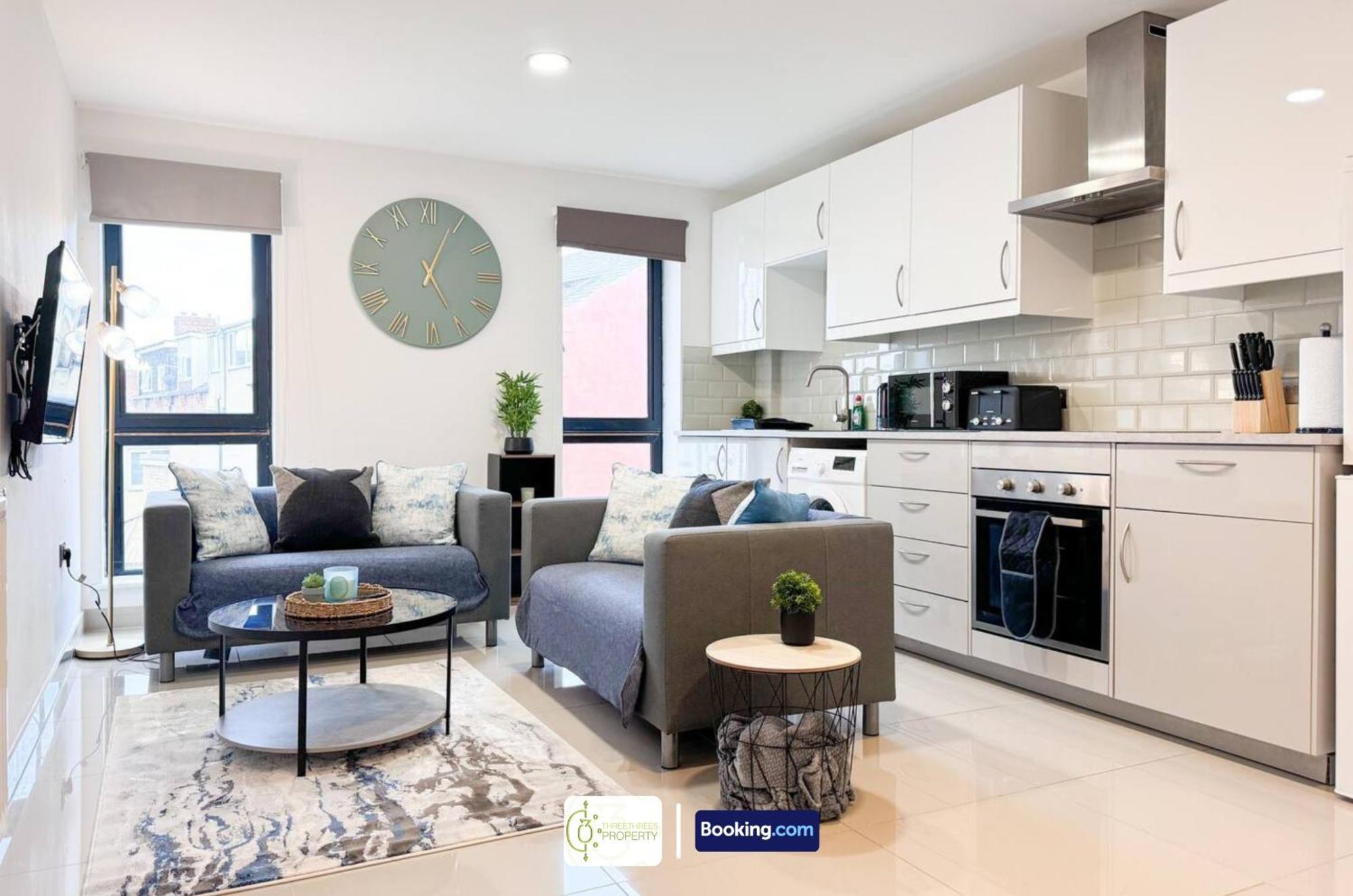 3 Bedroom Apt By Threethreethreesproperty Short Lets & Serviced Accommodation Leeds With Wi-Fi & Parking 外观 照片