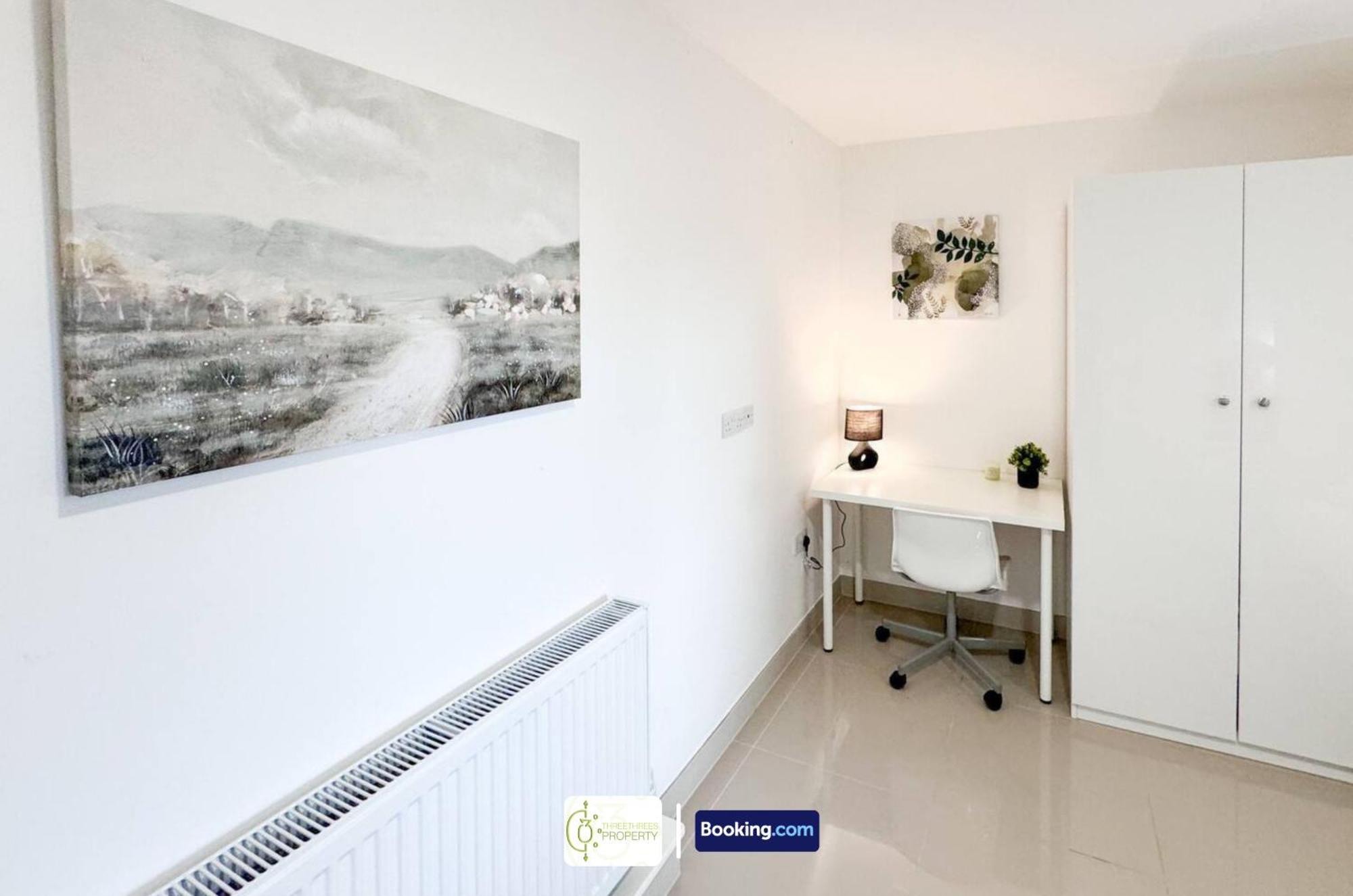 3 Bedroom Apt By Threethreethreesproperty Short Lets & Serviced Accommodation Leeds With Wi-Fi & Parking 外观 照片